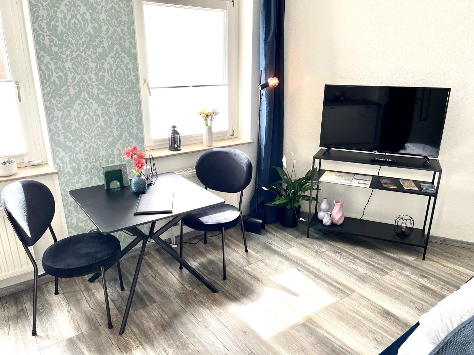 Endless: Mitten Im Zentrum Inkl. Stellplatz Schwerin  Extérieur photo